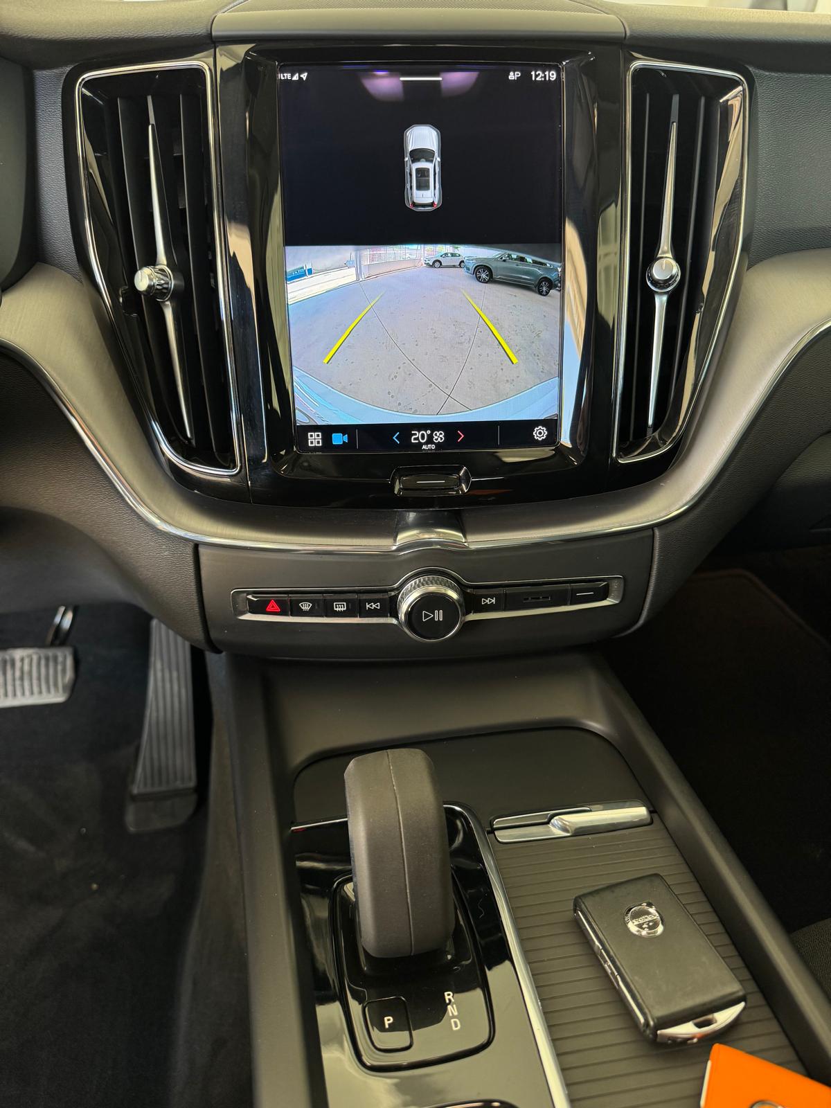 VOLVO XC60 MHEV B4 197CV Aut Híbrido / Diesel “ECO”