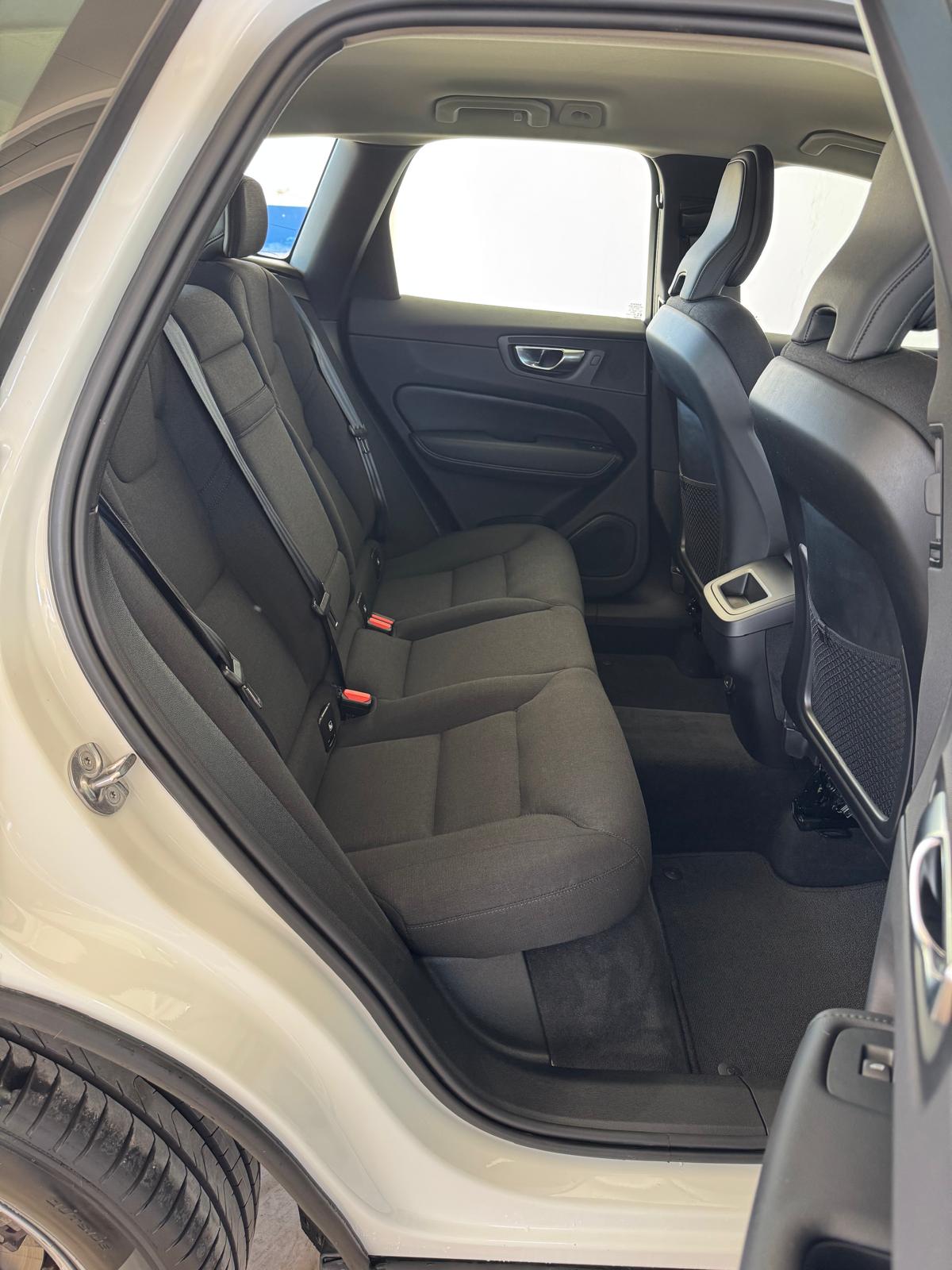 VOLVO XC60 MHEV B4 197CV Aut Híbrido / Diesel “ECO”