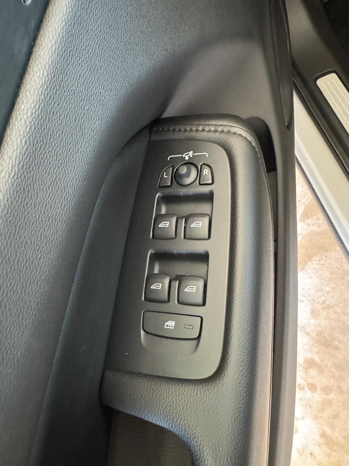 VOLVO XC60 MHEV B4 197CV Aut Híbrido / Diesel “ECO”