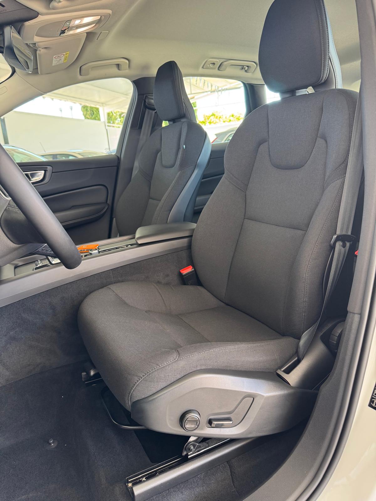 VOLVO XC60 MHEV B4 197CV Aut Híbrido / Diesel “ECO”