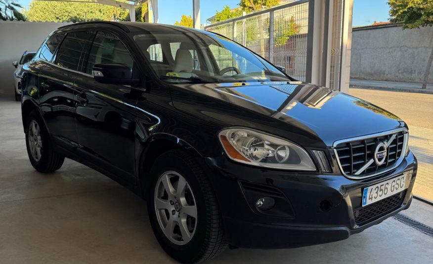 VOLVO XC60 2.4 D4 175Cv