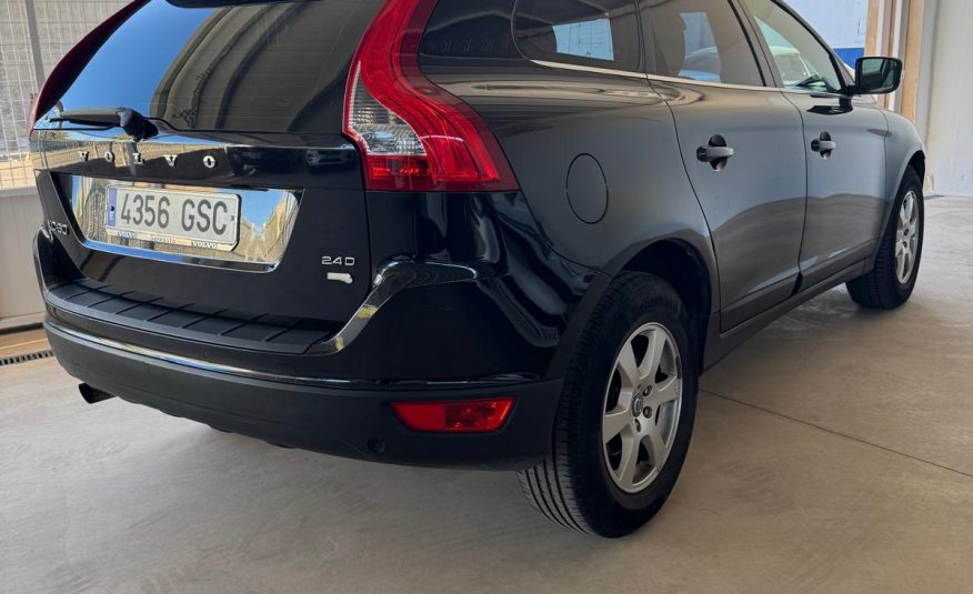 VOLVO XC60 2.4 D4 175Cv