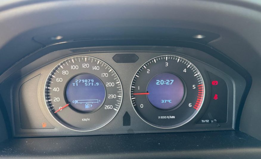 VOLVO XC60 2.4 D4 175Cv