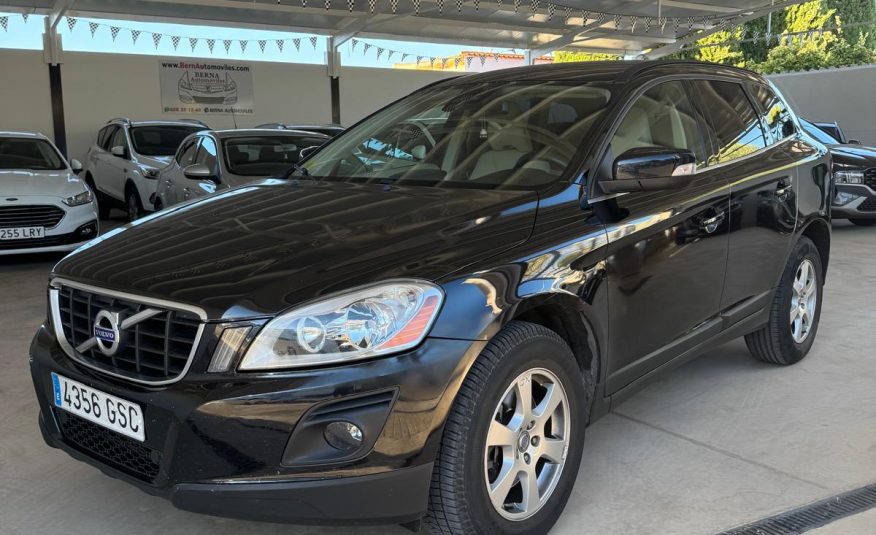 VOLVO XC60 2.4 D4 175Cv