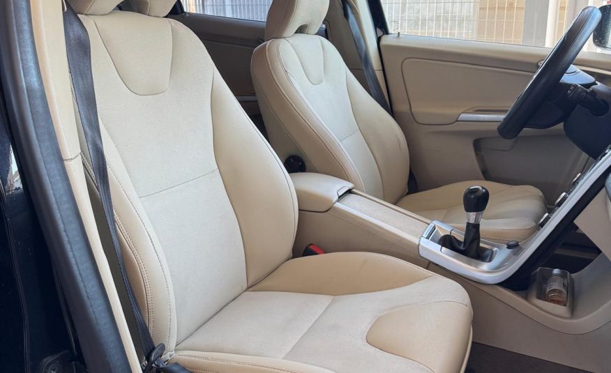 VOLVO XC60 2.4 D4 175Cv