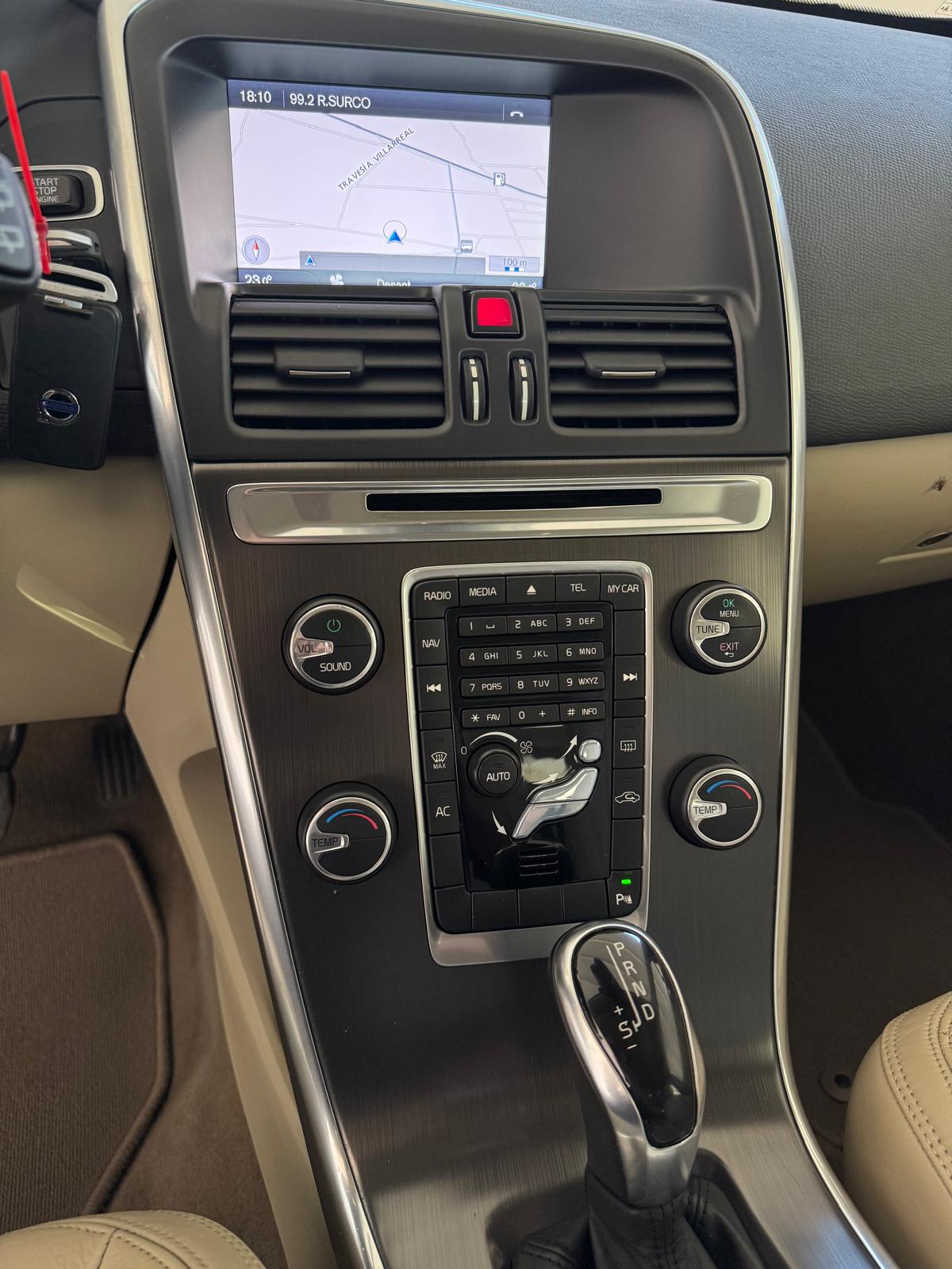 VOLVO XC60 2.0 D3 136Cv Automático