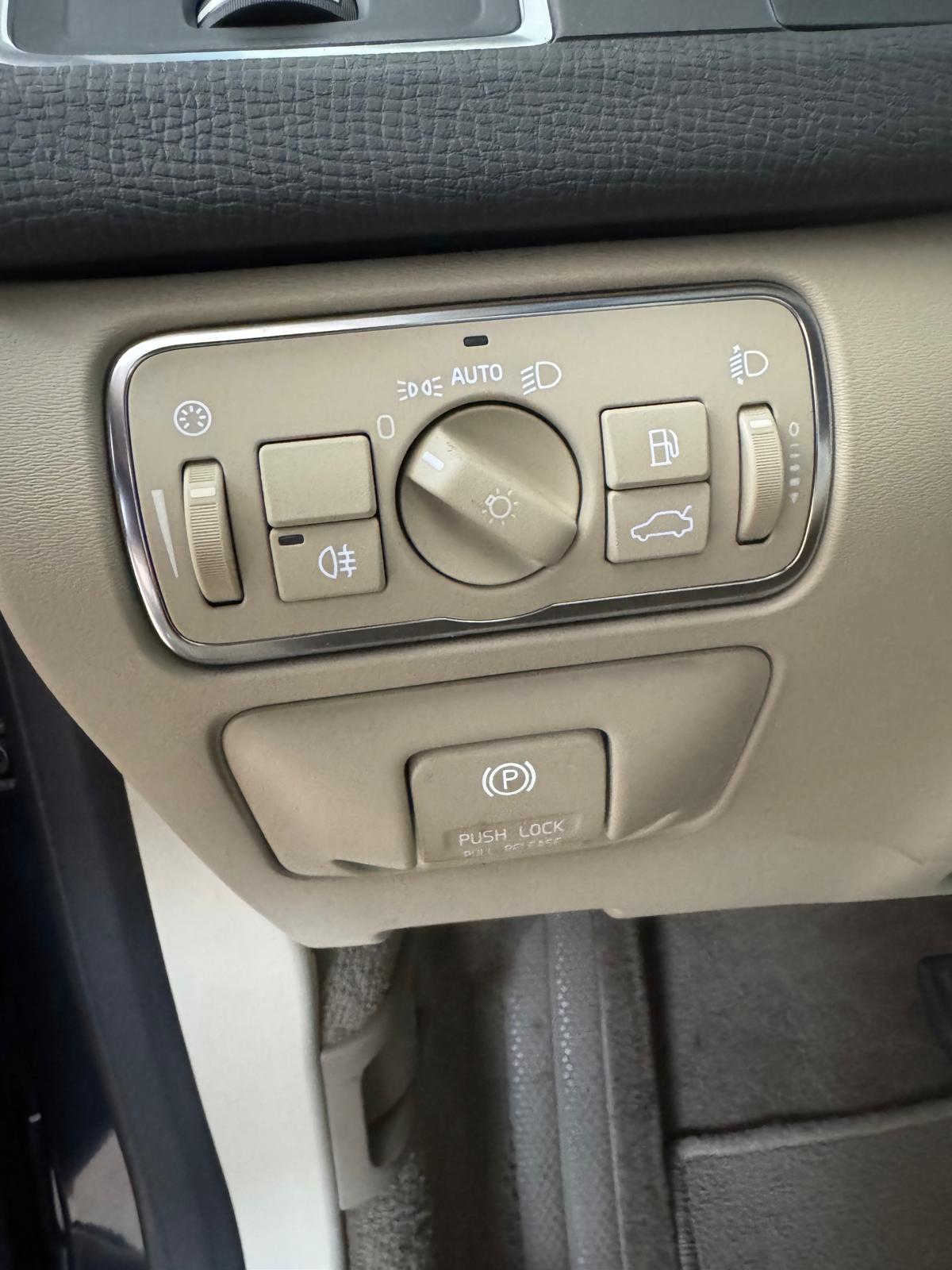 VOLVO XC60 2.0 D3 136Cv Automático