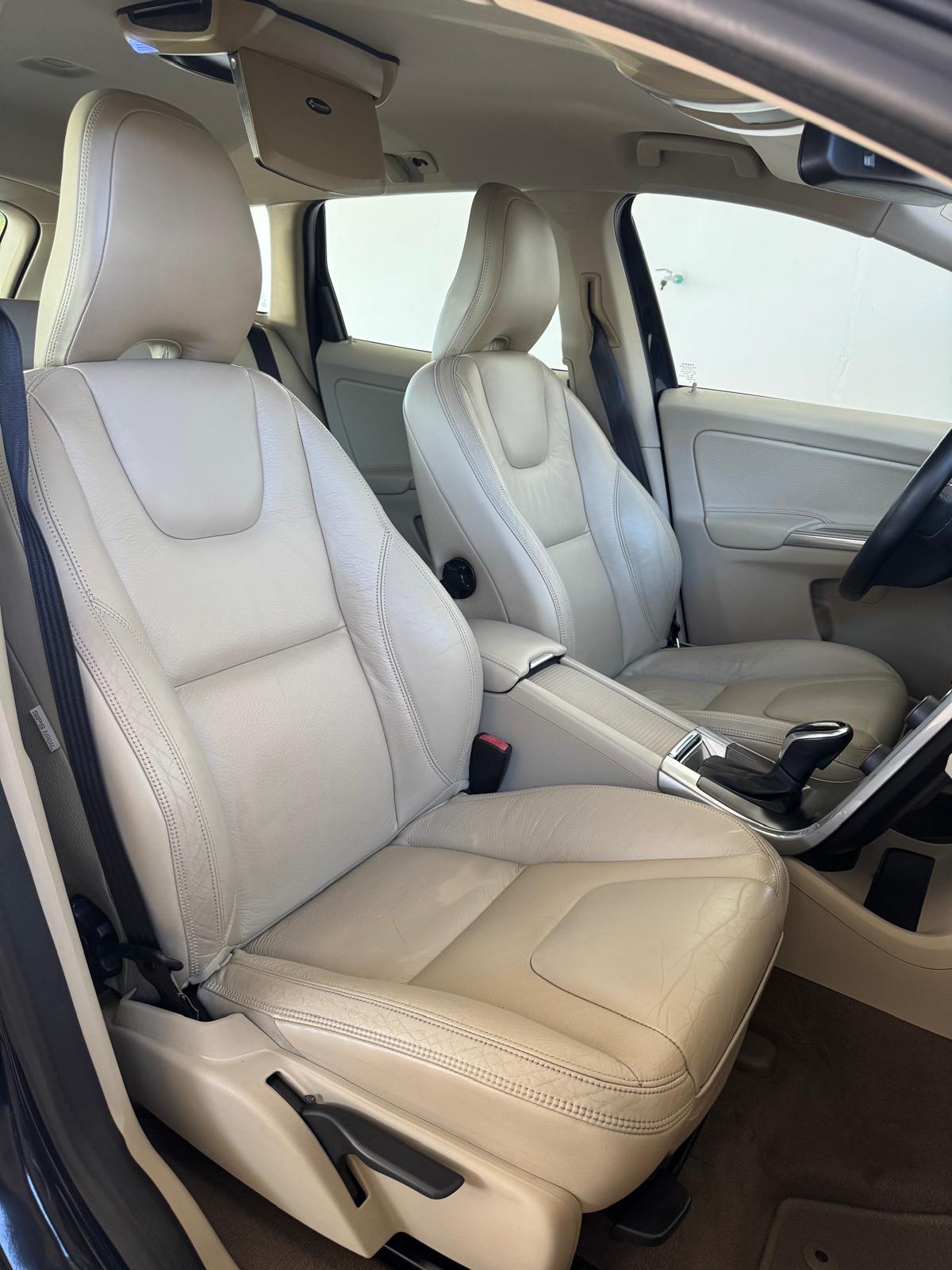 VOLVO XC60 2.0 D3 136Cv Automático