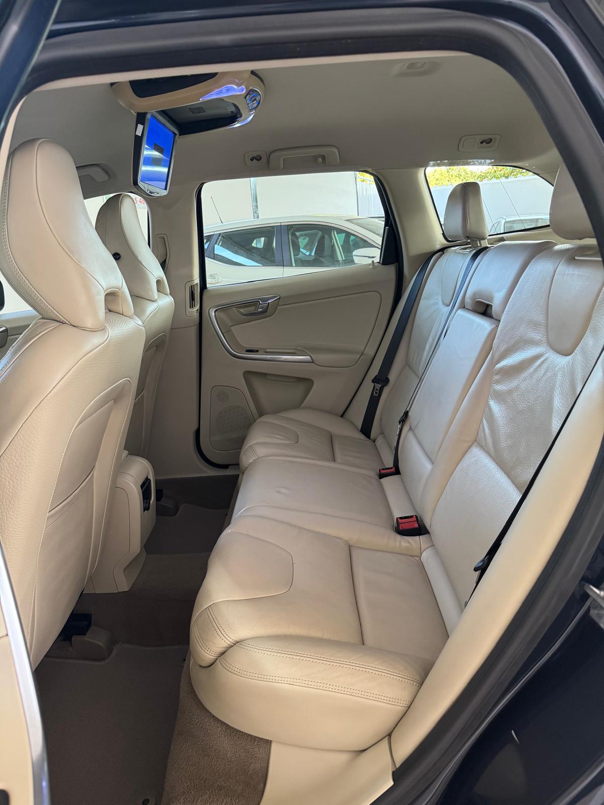 VOLVO XC60 2.0 D3 136Cv Automático