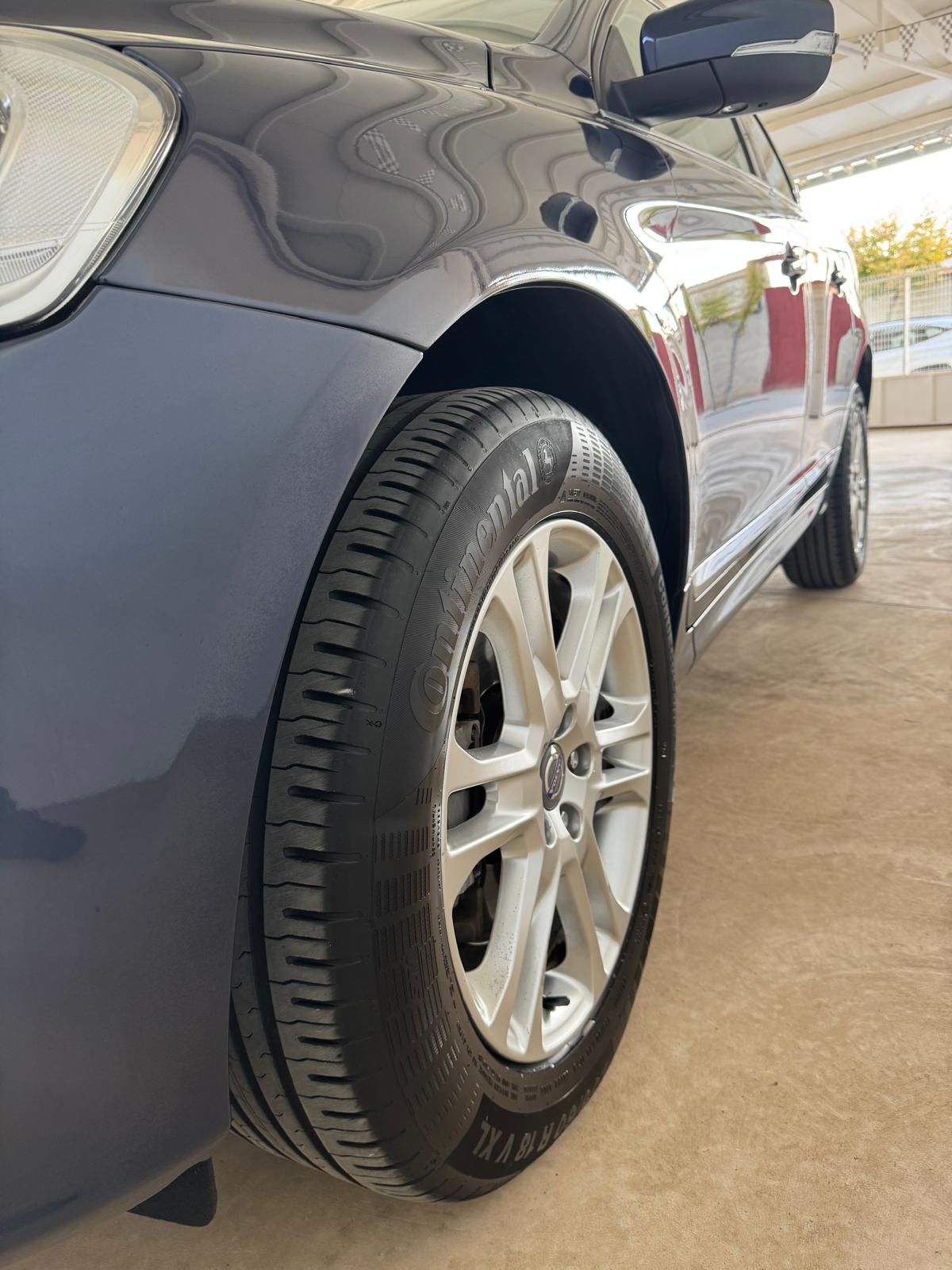 VOLVO XC60 2.0 D3 136Cv Automático