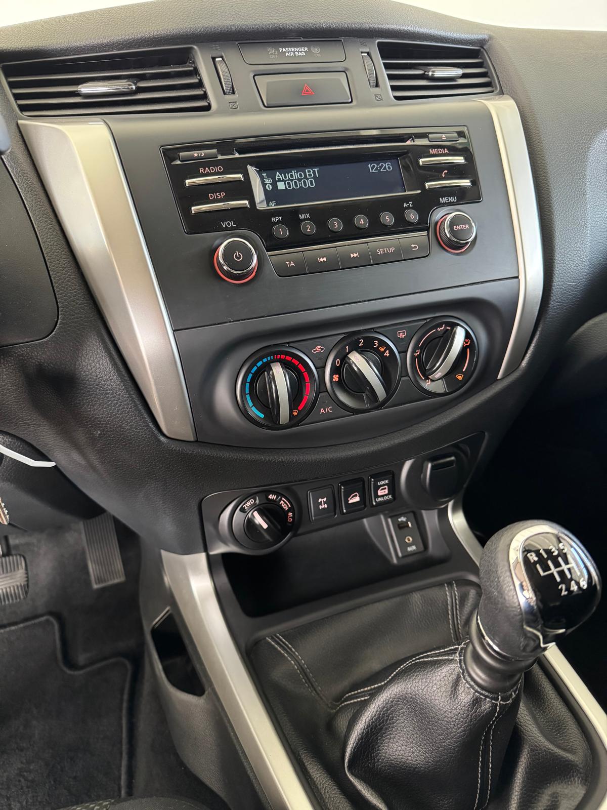 NISSAN NAVARA 2.3 DCI 160Cv Visia