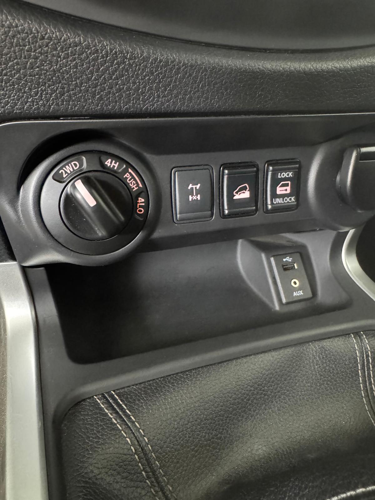 NISSAN NAVARA 2.3 DCI 160Cv Visia