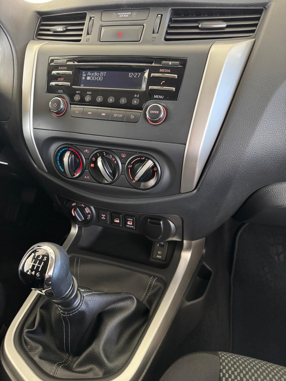 NISSAN NAVARA 2.3 DCI 160Cv Visia