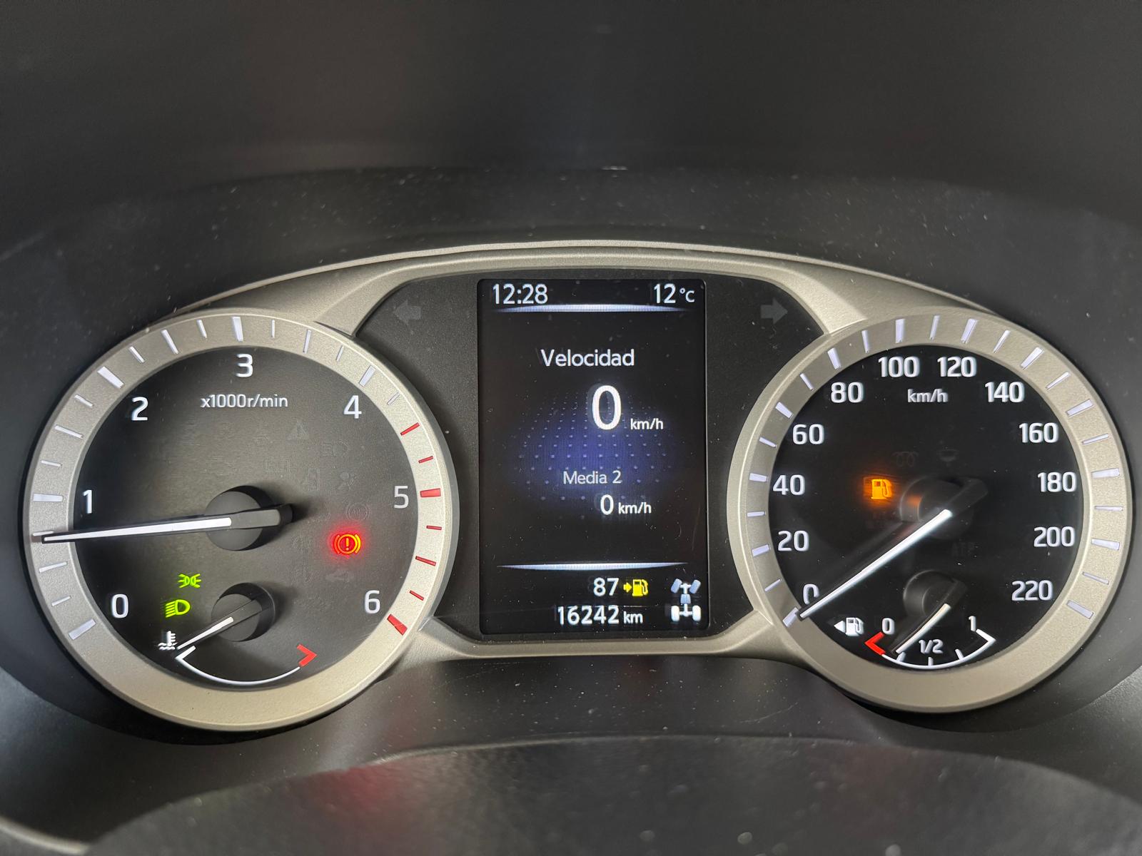 NISSAN NAVARA 2.3 DCI 160Cv Visia