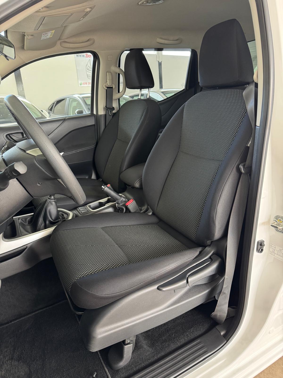 NISSAN NAVARA 2.3 DCI 160Cv Visia