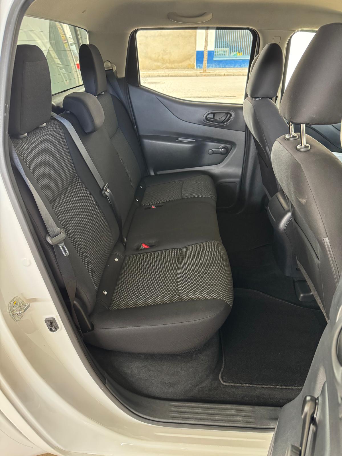 NISSAN NAVARA 2.3 DCI 160Cv Visia