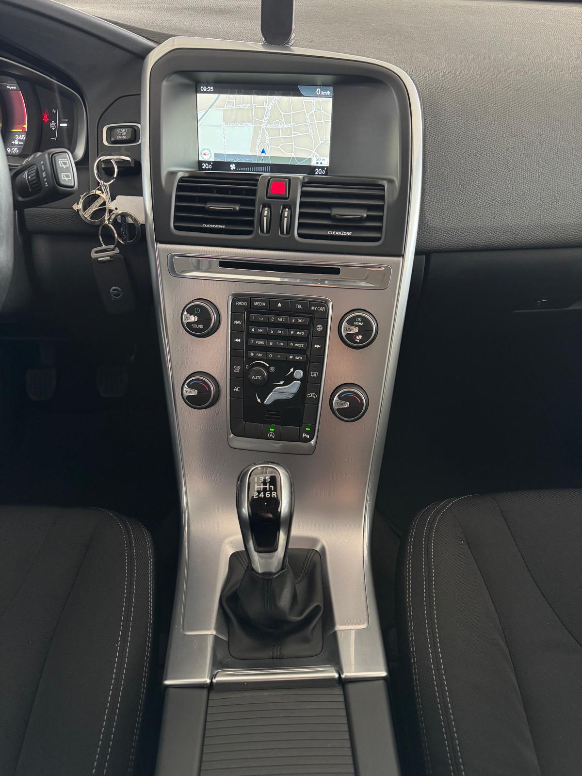 VOLVO XC60 2.0 D3 150Cv