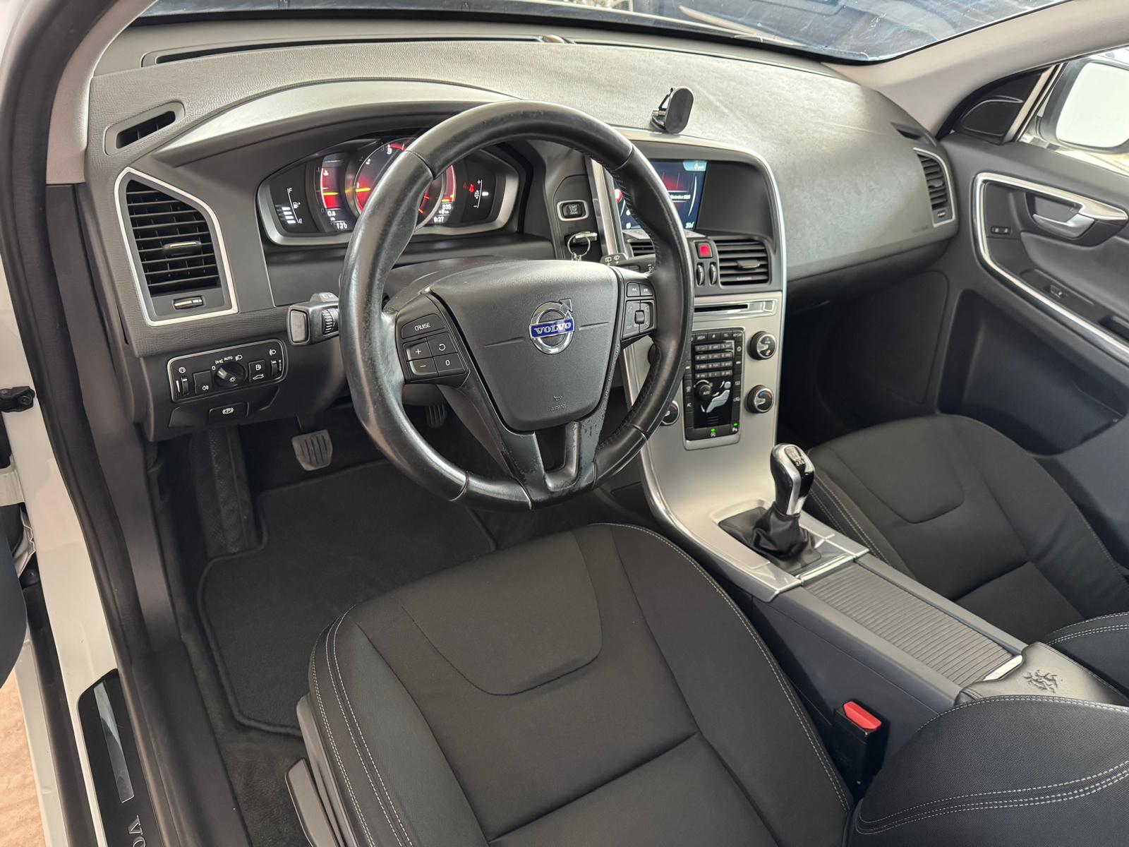 VOLVO XC60 2.0 D3 150Cv