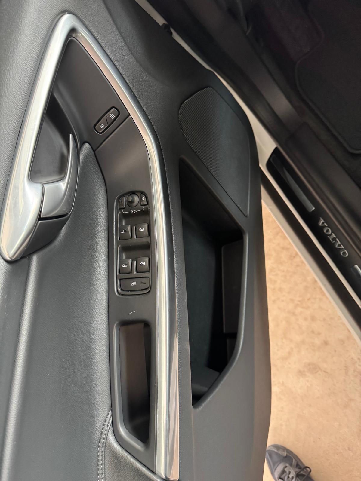 VOLVO XC60 2.0 D3 150Cv