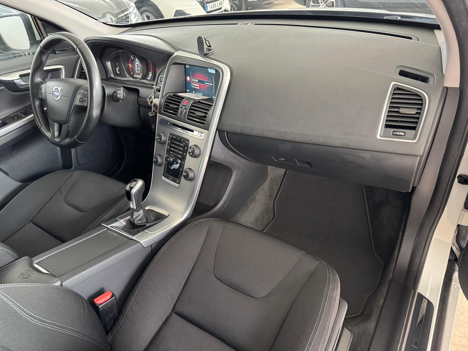 VOLVO XC60 2.0 D3 150Cv