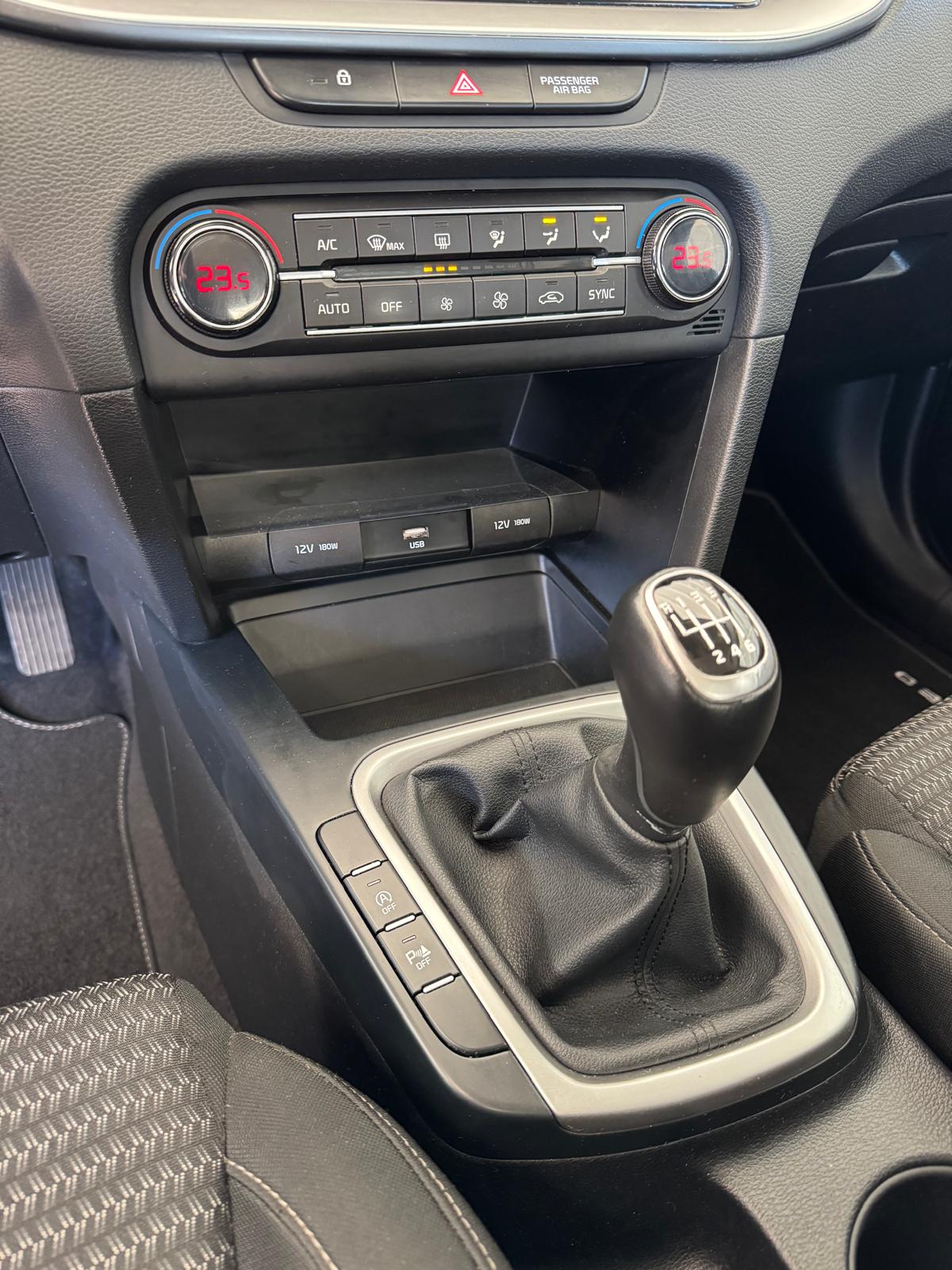 KIA XCeed 1.0 T-GDI 120Cv