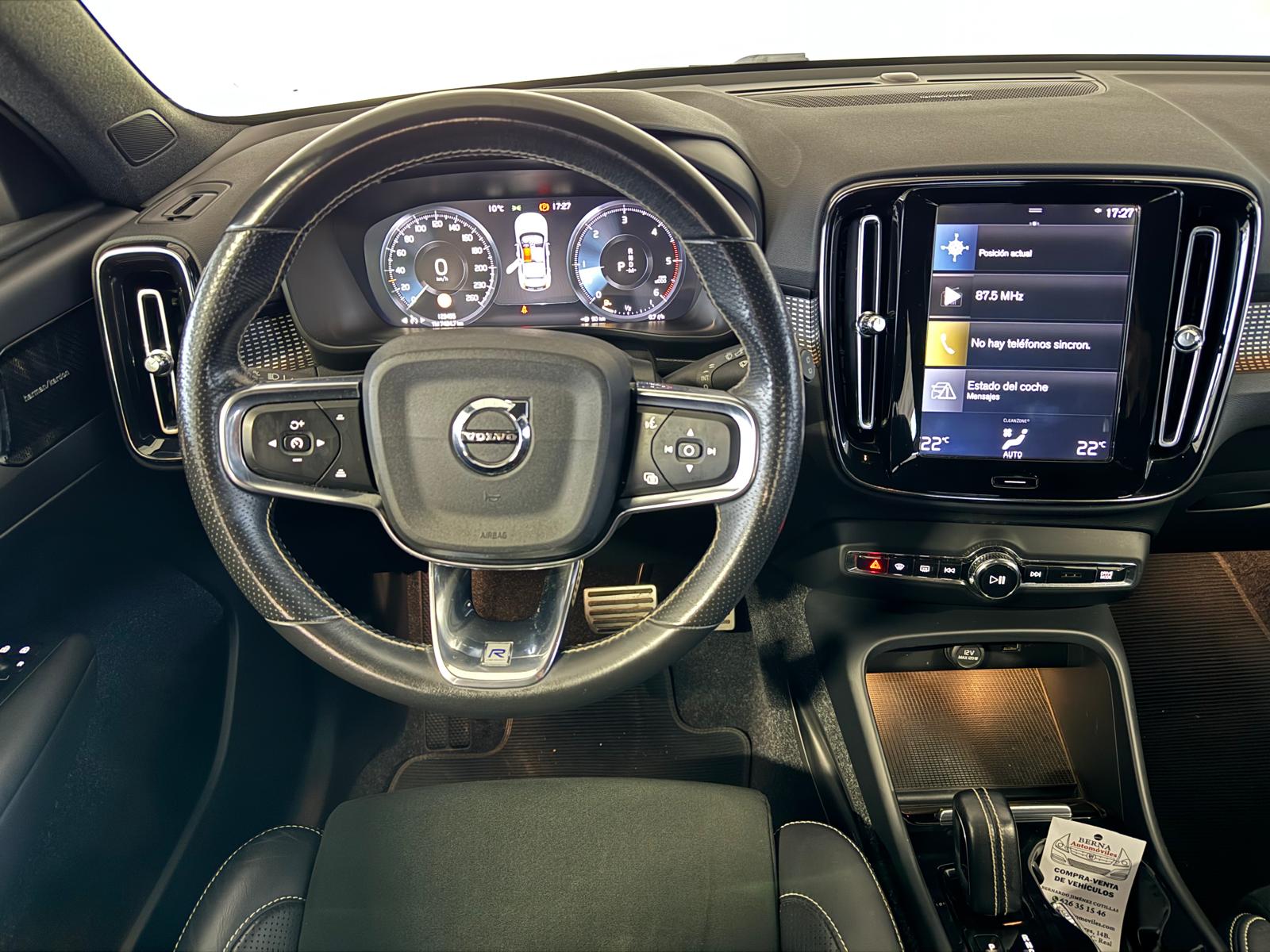 VOLVO XC40 R-DESIGN 2.0 D4 190CV AWD Automático