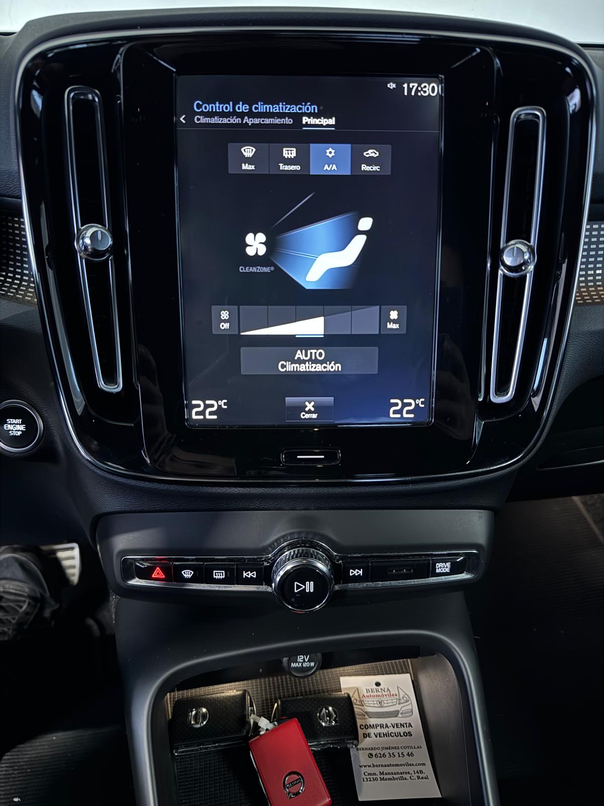 VOLVO XC40 R-DESIGN 2.0 D4 190CV AWD Automático