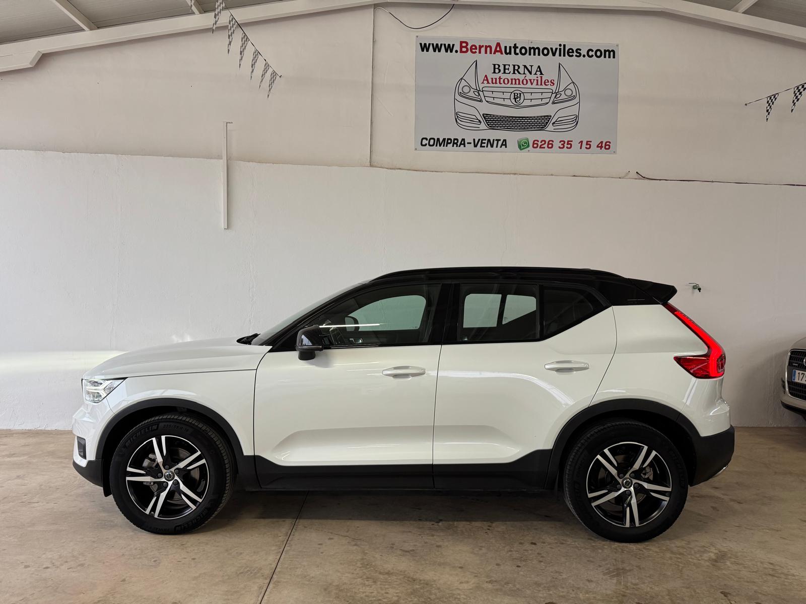 VOLVO XC40 R-DESIGN 2.0 D4 190CV AWD Automático