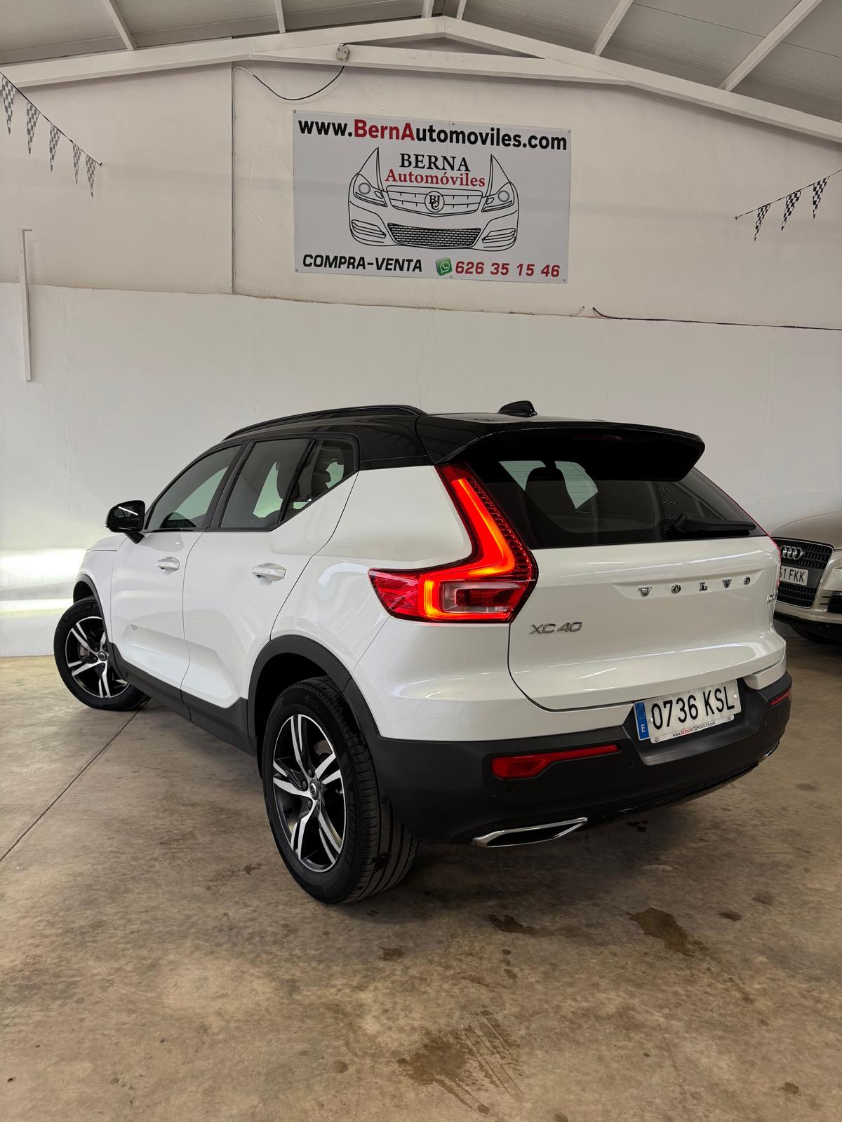 VOLVO XC40 R-DESIGN 2.0 D4 190CV AWD Automático