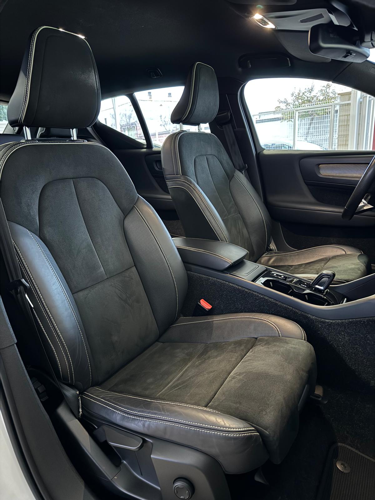 VOLVO XC40 R-DESIGN 2.0 D4 190CV AWD Automático