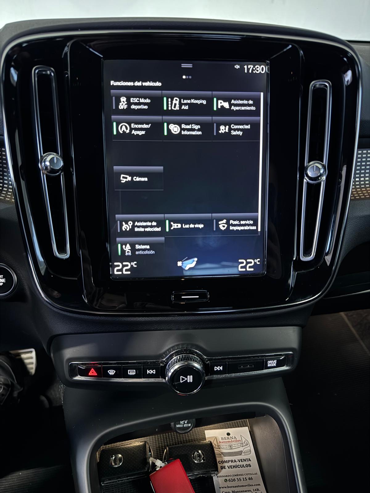 VOLVO XC40 R-DESIGN 2.0 D4 190CV AWD Automático