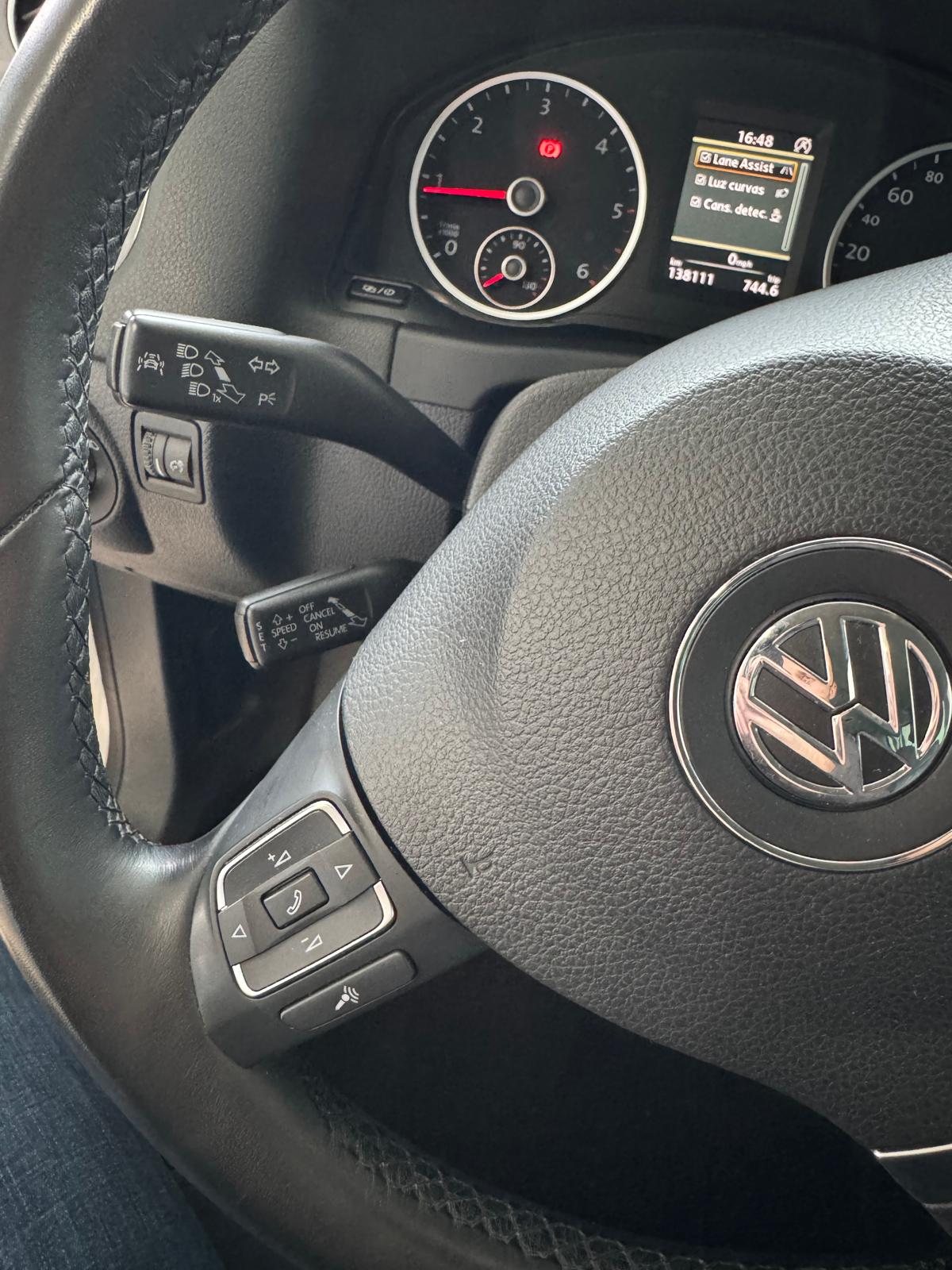 VOLKSWAGEN TIGUAN 2.0 TDI 140Cv Sport 4X2