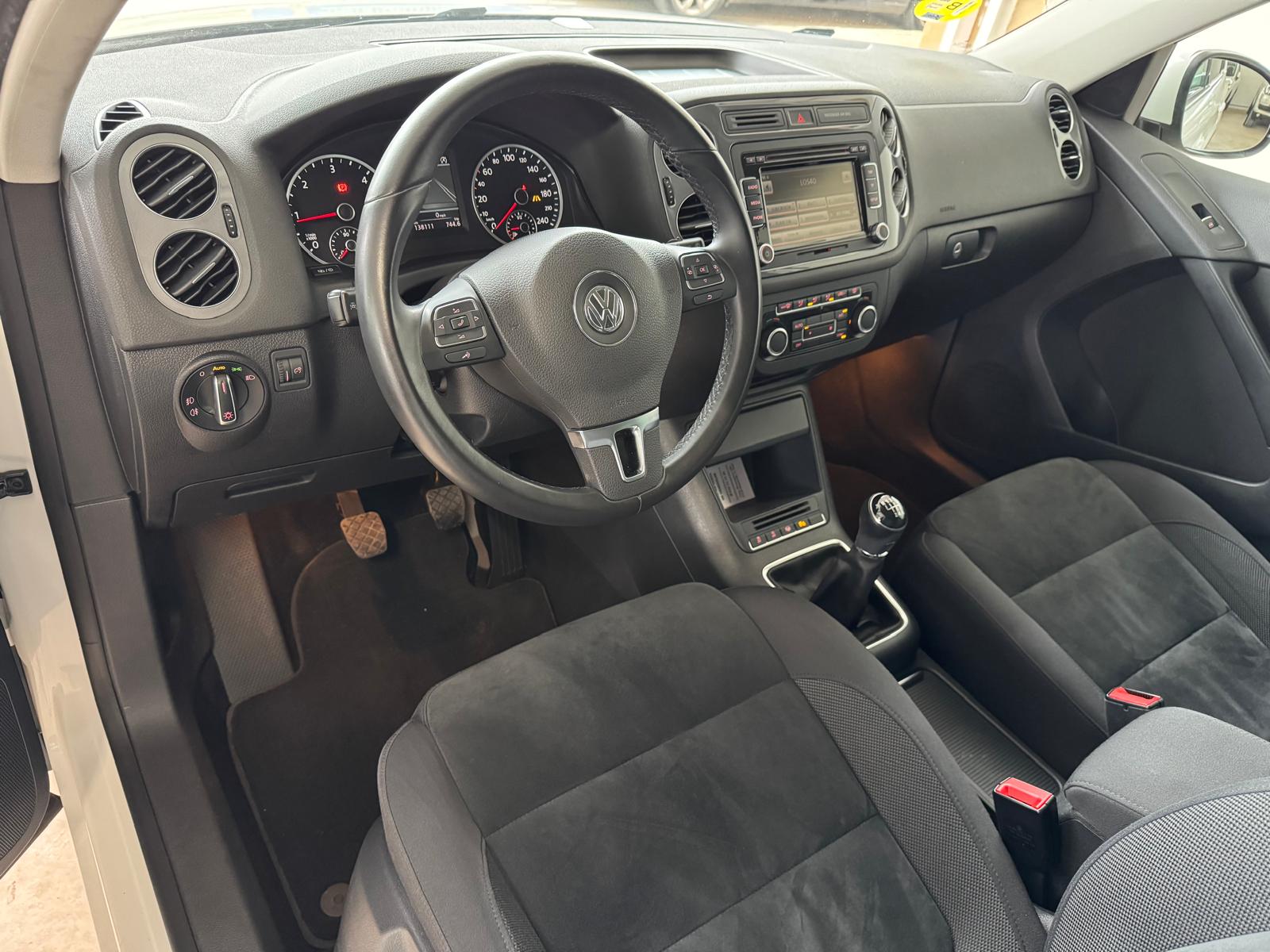 VOLKSWAGEN TIGUAN 2.0 TDI 140Cv Sport 4X2