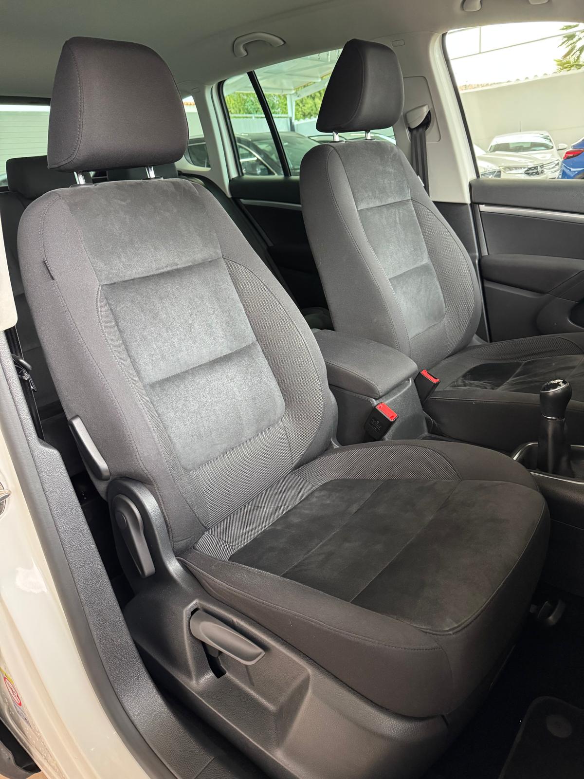 VOLKSWAGEN TIGUAN 2.0 TDI 140Cv Sport 4X2