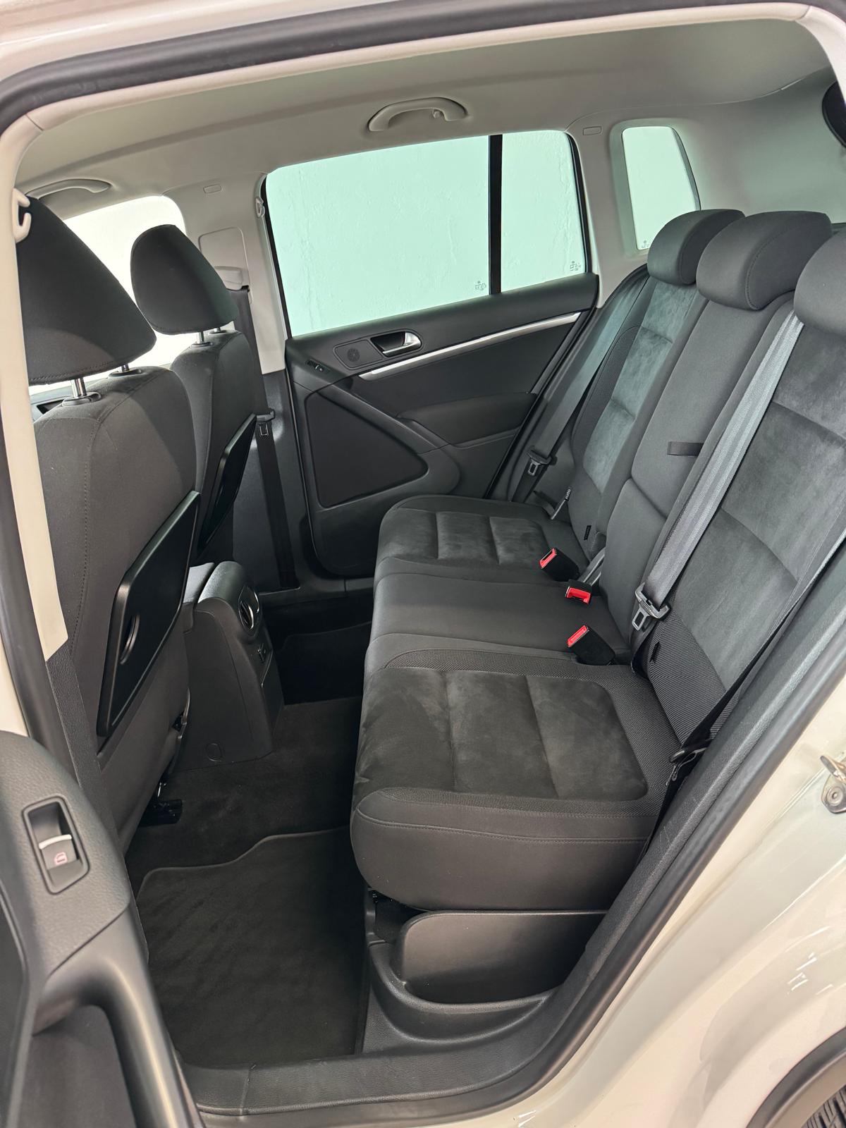 VOLKSWAGEN TIGUAN 2.0 TDI 140Cv Sport 4X2