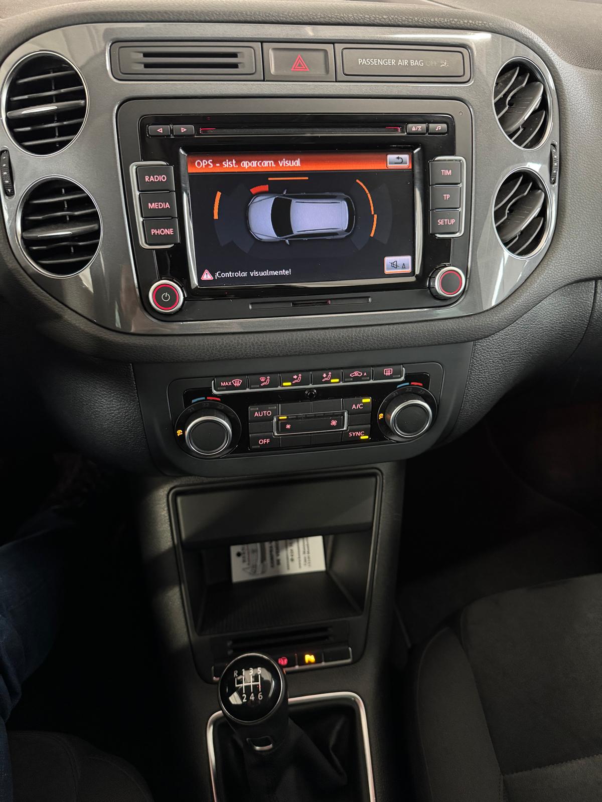 VOLKSWAGEN TIGUAN 2.0 TDI 140Cv Sport 4X2