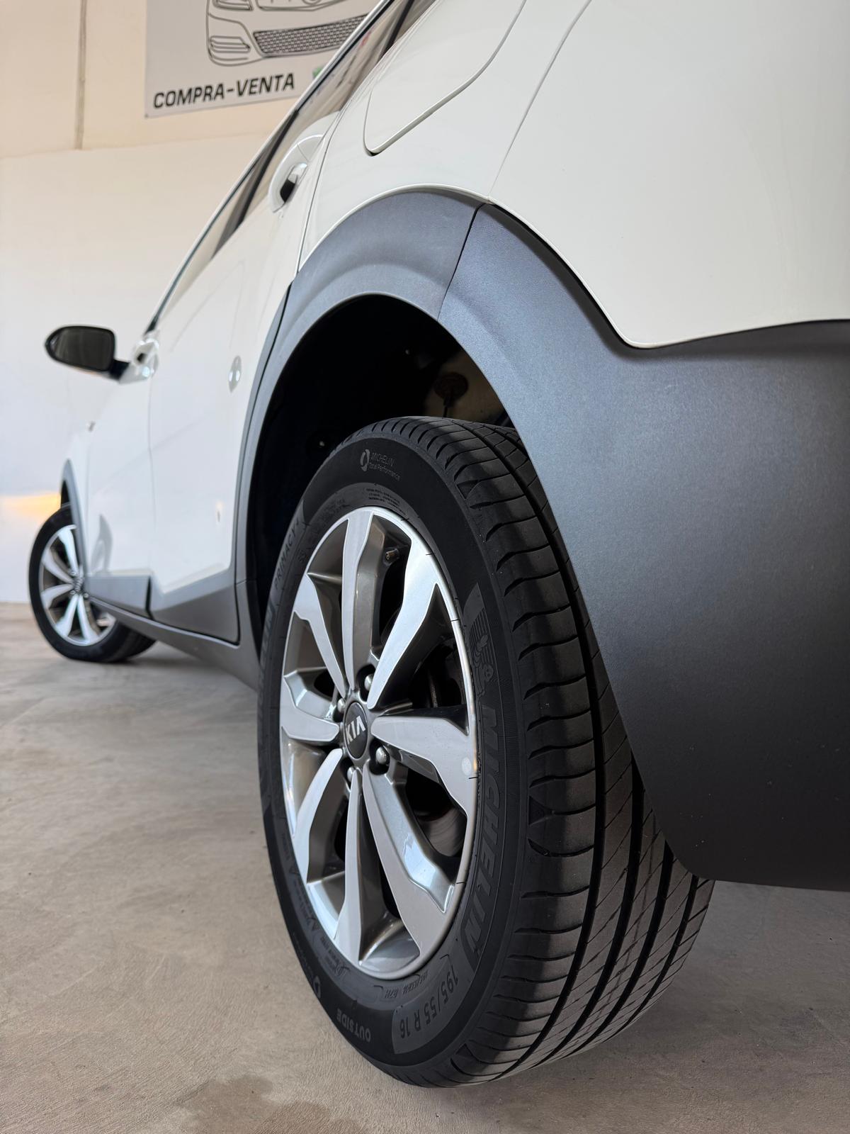 KIA STONIC 1.0 T-GDI 100Cv MHEV *ECO Híbrido/Gasolina