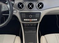 MERCEDES GLA 200d 136c Automático