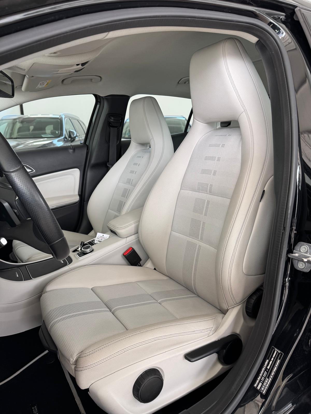 MERCEDES GLA 200d 136c Automático