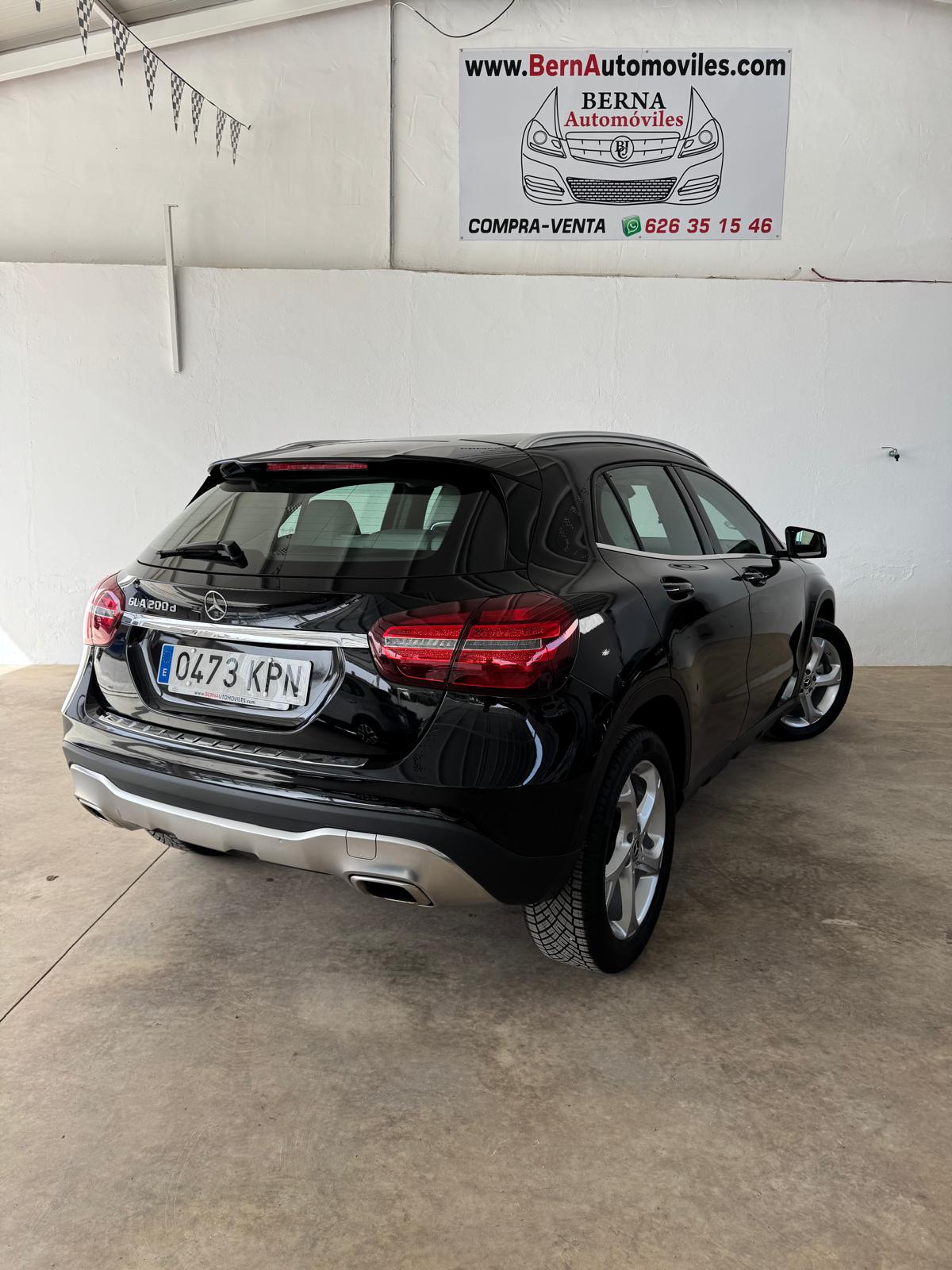 MERCEDES GLA 200d 136c Automático