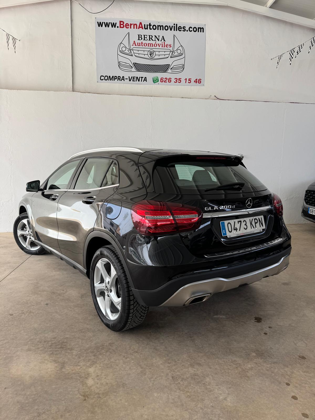 MERCEDES GLA 200d 136c Automático