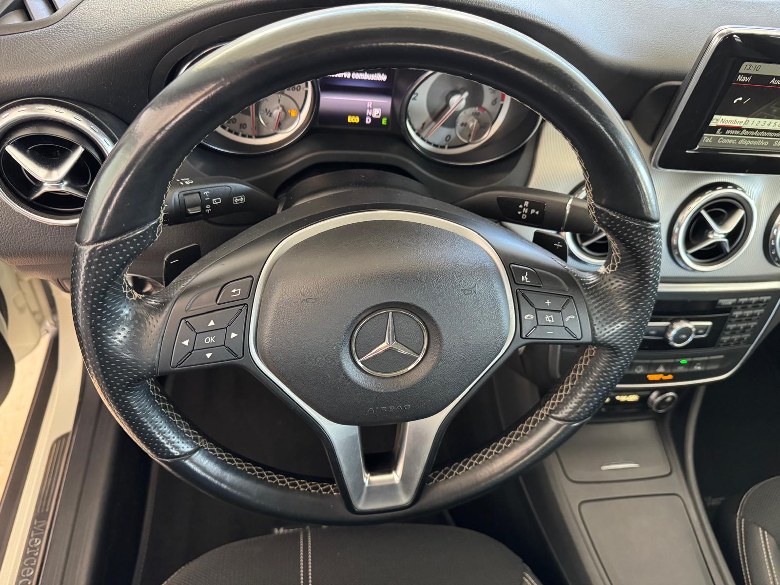 MERCEDES GLA 200d 136Cv Automático *Sin AdBlue*