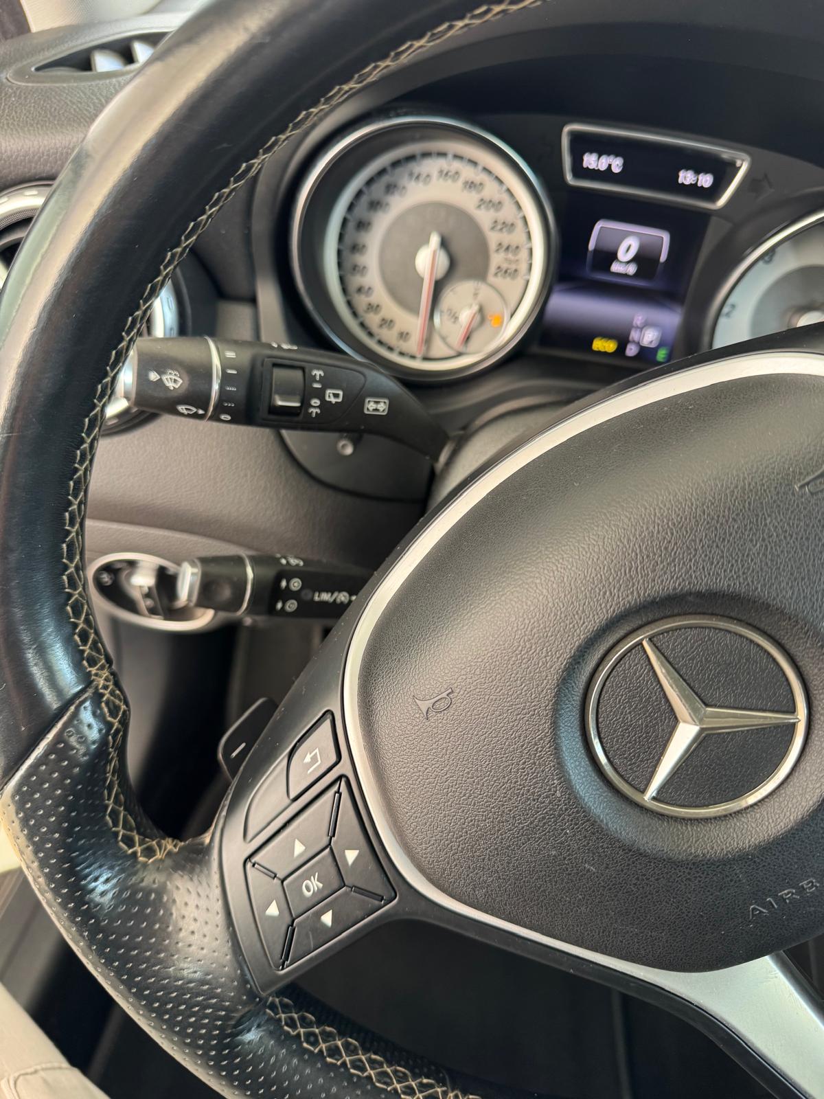 MERCEDES GLA 200d 136Cv Automático *Sin AdBlue*