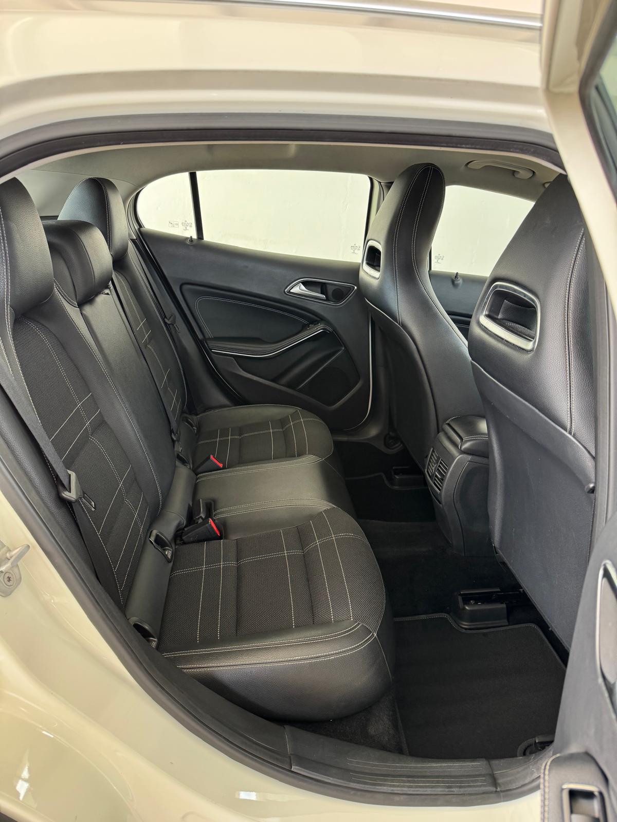 MERCEDES GLA 200d 136Cv Automático *Sin AdBlue*