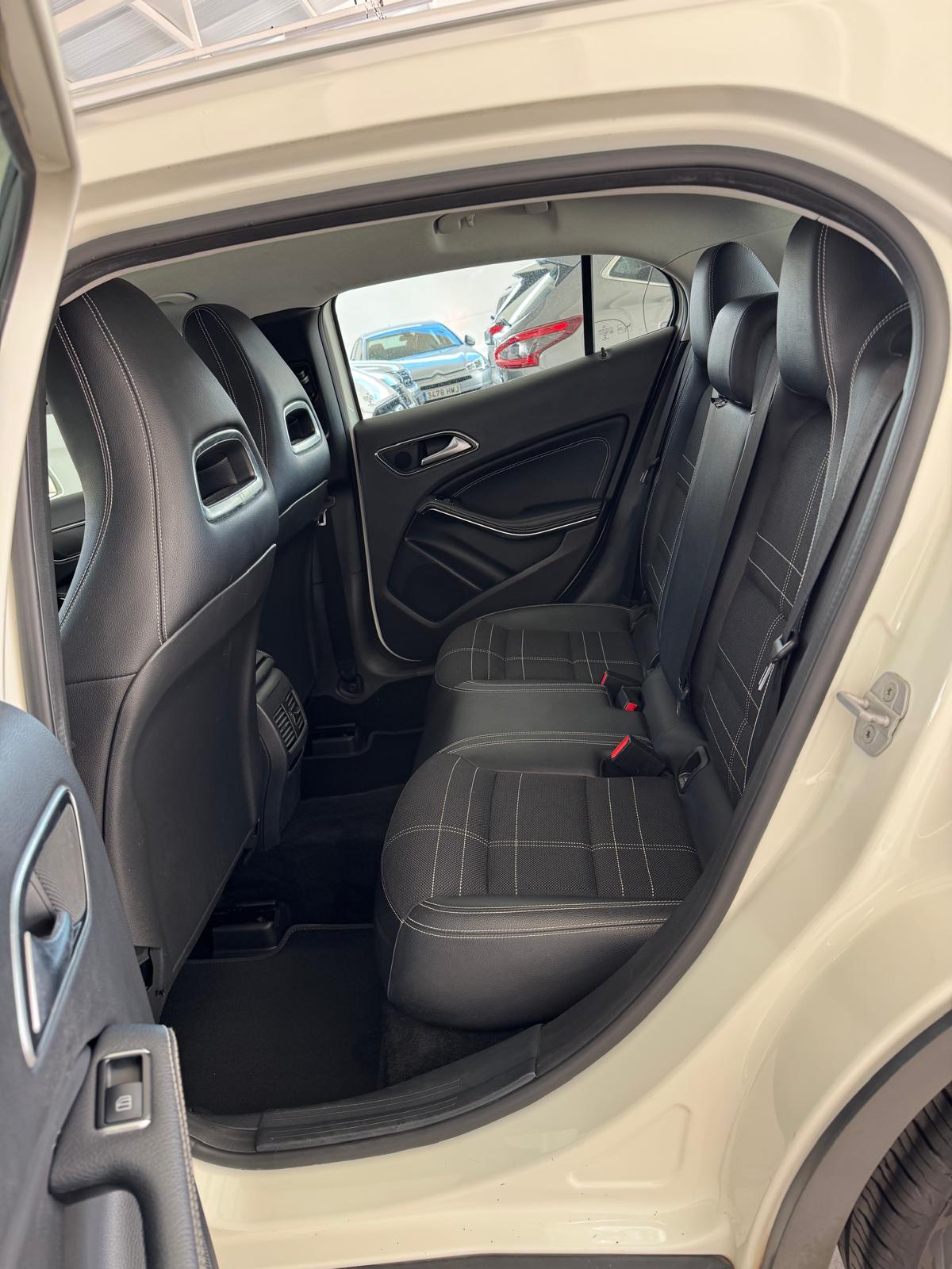 MERCEDES GLA 200d 136Cv Automático *Sin AdBlue*