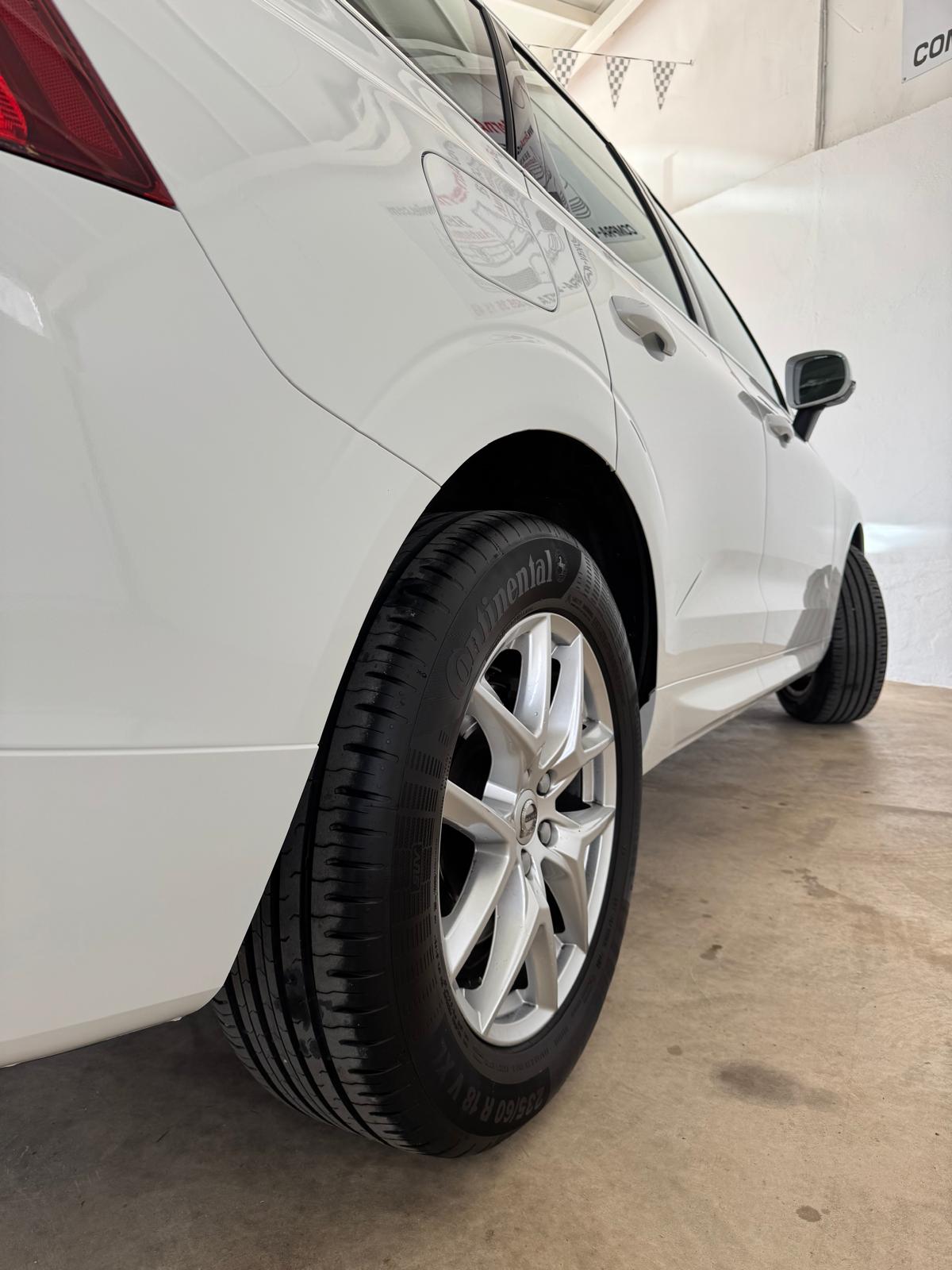 VOLVO XC60 2.0 B4 197Cv AWD Automático MHEV *ECO*