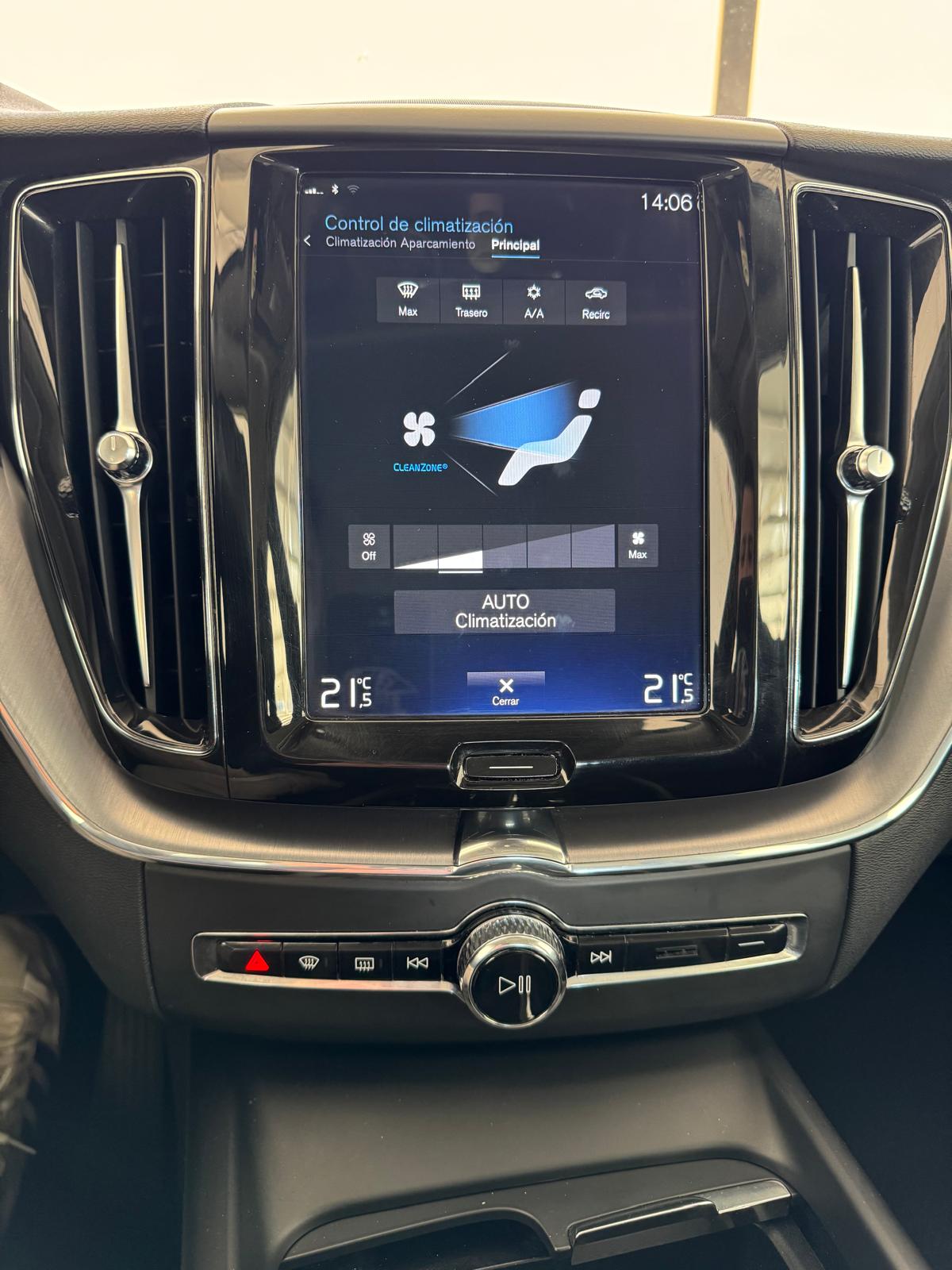 VOLVO XC60 2.0 B4 197Cv AWD Automático MHEV *ECO*