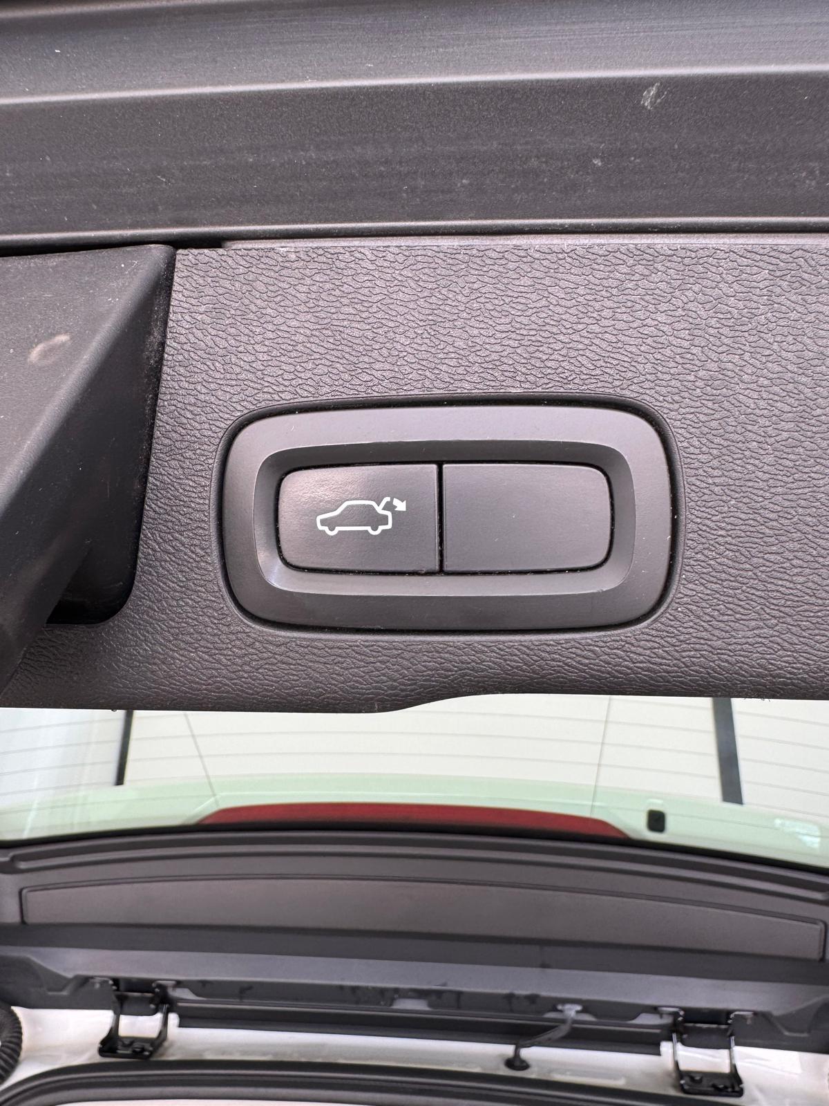 VOLVO XC60 2.0 B4 197Cv AWD Automático MHEV *ECO*