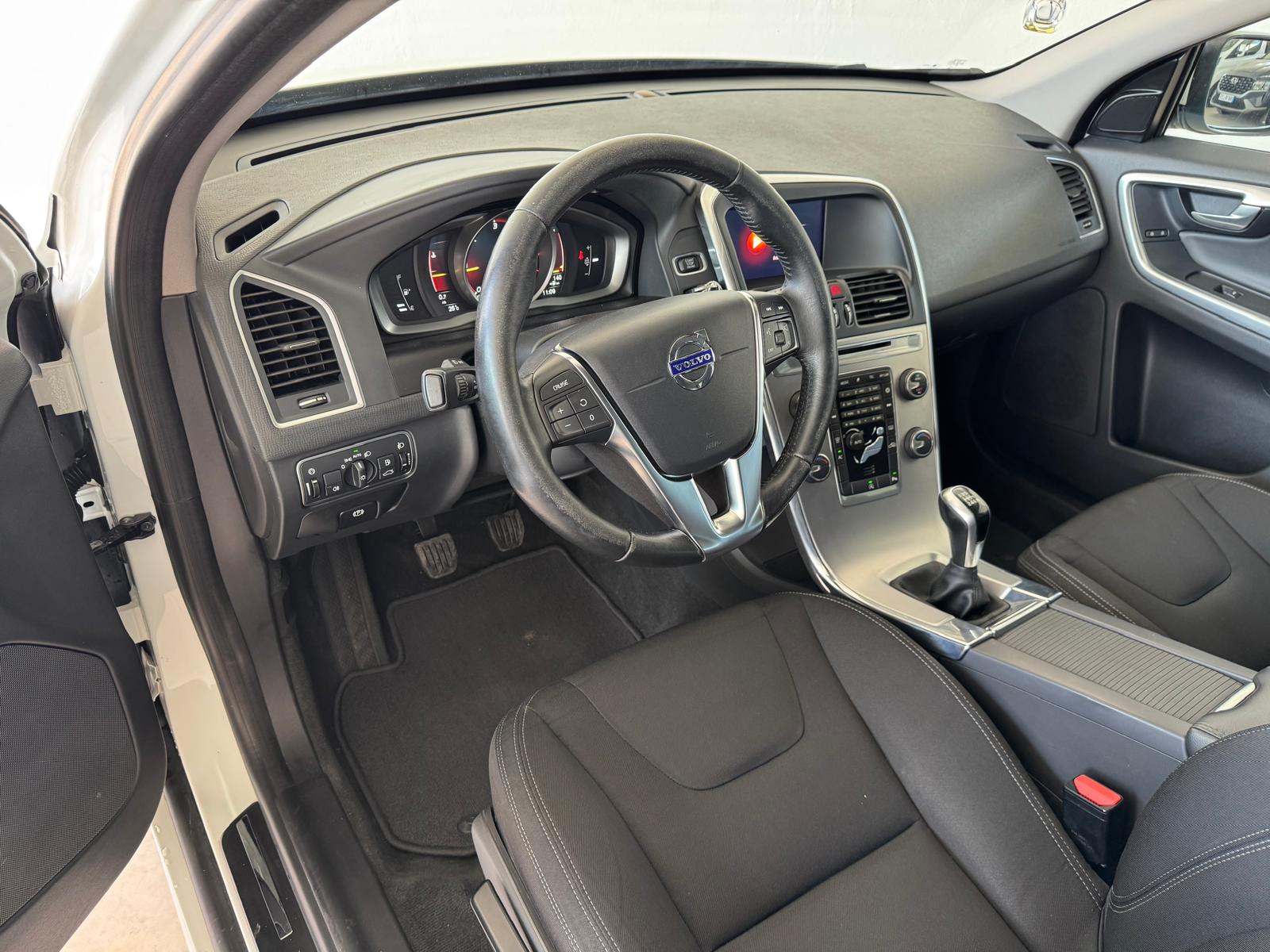 VOLVO XC60 2.0 D3 150Cv