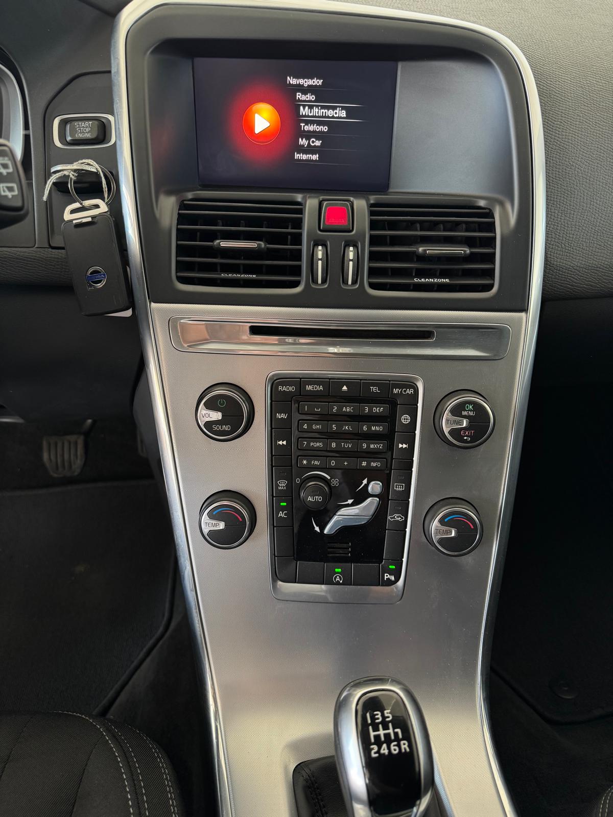 VOLVO XC60 2.0 D3 150Cv